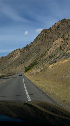 Rolling through #montana #scenicdrive #highway #mountainview #travel #roadtrip #views