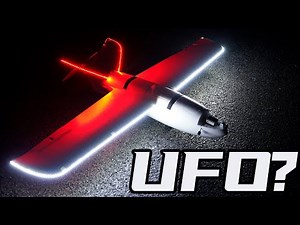 【FPV飞行】这就是你晚上看见的不明飞行物，用第一人称视角试飞有什么不同？首次测试固定翼夜航FPV丨魔界造物