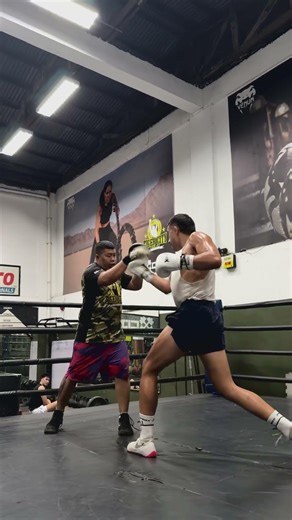 Manila Boxing Pad Work Goes INSANE 🥊🔥