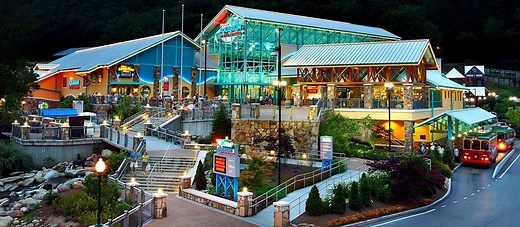 Ripley’s Aquarium in Gatlinburg Combo Deals and Promo Codes 25% Off