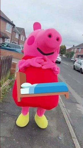 😱this is what Peppa Pig looks like in real life😱