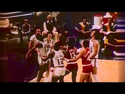 1977: Moses Malone vs New Orleans Jazz (VERY RARE FOOTAGE)