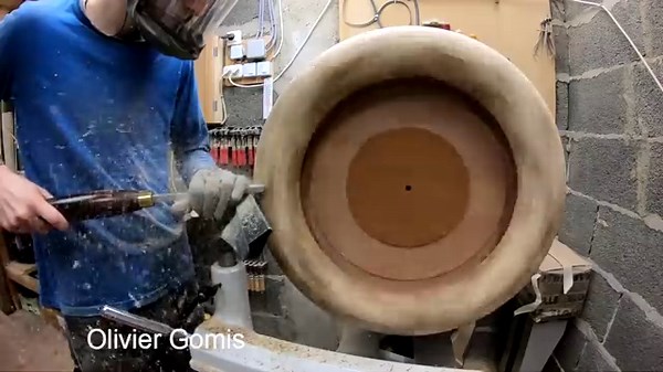 The impossible floating ring - 50 hours of woodturning!
