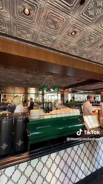 Découvrez un Café Français à Phoenix, AZ