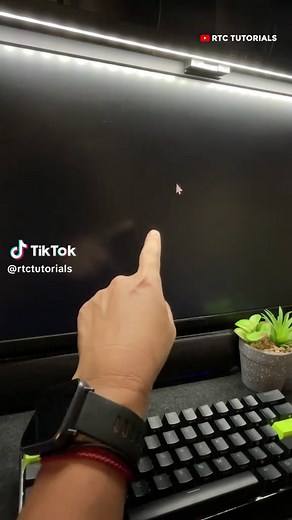 Fix Windows Blank Screen with Cursor Issue