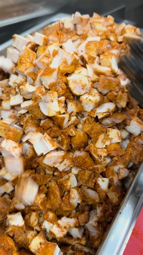 Chicken Adobada Prep is so meditative! . Have you ever added an egg to this chicken adobada burrito! 🌯 Our good buddy Danny recommends it and he knows great food! ❤️ . #thechoriman #chorizo #chickenadobada #grilledchicken #burritos #freshfood #socal #sanpedro #delicious | The Chori-Man