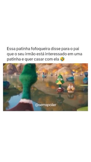 SEM SPOILER on Instagram: "A história acompanha uma família de patos que vive tranquila em um lago, levando uma vida sempre igual e sem grandes aventuras. O pai, Mack, é superprotetor e prefere manter todos seguros em casa, enquanto a mãe, Pam, sonha em mostrar o mundo aos filhos e viver novas experiências. Quando um bando de patos migratórios passa por perto e conta sobre lugares incríveis, Pam convence a família a embarcar em uma viagem para o sul, rumo ao Caribe. A partir daí, eles enfrentam 