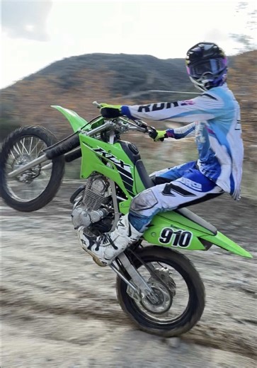 The Best Air-Cooled Trail Bike: Kawasaki KLX230 Review