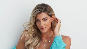 Sarah Harrison erwartet momentan ihr drittes Kind. Mit Promiflash plaudert die Influencerin exklusiv über ihre Schwangerschaft. | Promiflash