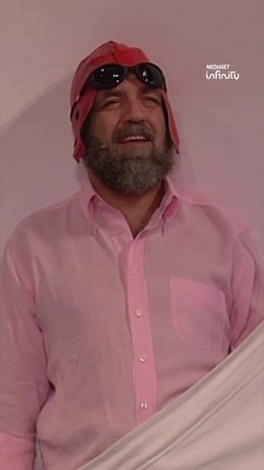 894K views · 12K reactions | È una vita dura  #Zelig ti aspetta in streaming su #MediasetInfinity | Zelig | Facebook