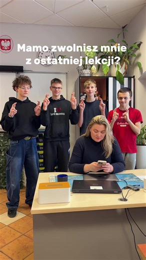 Przynajmniej spróbowała … #INFOTECH #szkola #dc #fyp