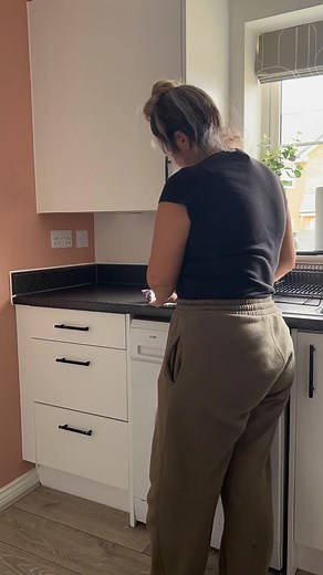 Kitchen Worktop Vinyl Wrap Guide: Part 1
