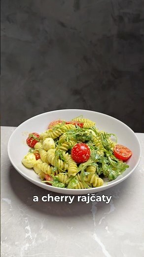 Těstoviny s mozzarellou a cherry rajčaty 🍅 Lehká, šťavnatá večeře za 15 minut.