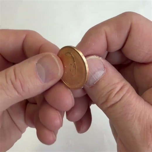 George H.W. Bush Presidential Dollar Lapel Pin 🇺🇸 41st President Coin | JayPins