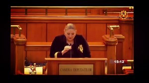 335K views · 28K reactions | Discursul doamnei senator Diana Iovanovici-Șoșoacă cu ocazia celebrarii zilei naționale de 1 DECEMBRIE în cadrul sedinței solemne din plenul reunit al Camerelor Parlamentului României. | Diana Iovanovici Șoșoacă- Oficial | Facebook