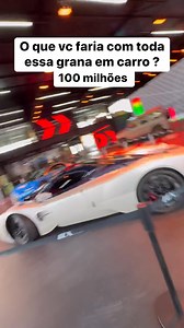 Bugatti Chiron ou Pagani Utopia ? Detalhe do Bulgati Velocidade máxima:** aproximadamente 420 km/h (em versões específicas) Potência:** 1.479 cavalos de potência, com o motor W16 quad-turbo Aceleração:** de 0 a 100 km/h em cerca de 2,4 segundos Preço:** geralmente acima de 3 milhões de dólares, dependendo das personalizações Produção:** edição limitada, com poucos unidades feitas Bugatti no Brasil: O Bugatti Chiron não é comum no Brasil, devido ao alto custo de importação, impostos elevados e ex