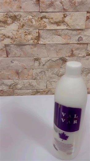 ‎زینب موسوی /رنگ /کراتین/شنیون /میکاپ‎ on Instagram‎: "فقط حرف ای ها اینو میدونن…. @zainabmosavi_beauty @zainabmosavi_beauty متریال باکیفیت همیشه حرف اول تو کار میزنه درسته متریالکارمون خیلی افزایش داشته امانمیتونم متریال بی کیفیت استفاده کنم🙆‍♀️ #رنگ #رنگ مو#متریال_رنگمو #زیبایی #"‎