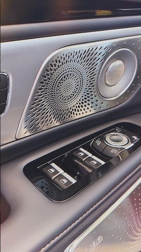 Is this a spaceship or an SUV? 🚀 Inside the 2026 Lincoln Nautilus!