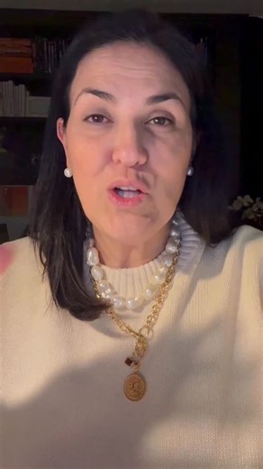 Fab Totoli Style on Instagram: "Quick outfit ratio tips for midlife. Do you use this ratio when creating outfits? Did you know this already? @FABtotolistyle midlife outfit how to, outfit assembly for women over 40, put together in midlife, outfit balance, proportion in clothing, everyday midlife style, wardrobe logic, real life outfits for women over 40"