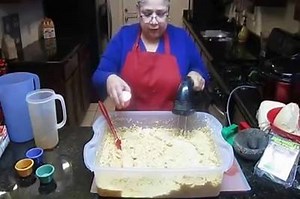 Make tamales with this video.. fast and easy .... if you have never made them now is the time to learn. Visit us at www.tamalespreader.com | Mas Tamales Masa Spreader