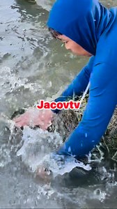 Stuck inside a mouse trap 👀👀 | Jacovtv