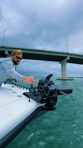 Easily deployed from within the boat. The Power-Pole MOVE Offshore 110” #PowerPole #PowerPoleMOVE #offshore #offshorefishing #trollingmotor | Power-Pole Total Boat Control
