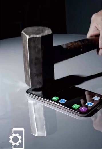 📱🔨 iPhone vs. Hammer – Who Wins? 🤯 Watch till the end to see the shocking result! 😱💥 #iPhoneVsHammer #SmashTest #TechDestruction #WaitForIt #OddlySatisfying #SatisfyingVideo #SlowMo #TechFails #BrokenScreen #WatchTillTheEnd