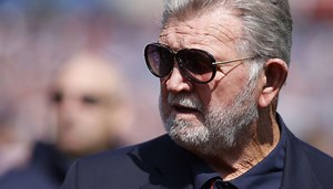 Mike Ditka returns to golf after heart attack, excited for Bears playoff game