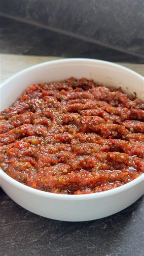 Scharfer Gemüse-Dip / Mezze / Acılı ezme