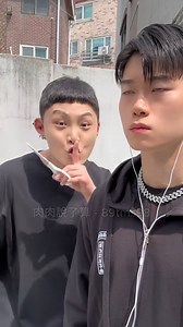 Beatbox Prank! Real sound or beatbox… can you tell the difference? 👂🔥 Watch till the end — their reaction says everything! 😂💥 #BeatboxPrank #RealVsBeatbox #GuessTheSound #BeatboxChallenge #SoundGame #BeatboxSkills #ReelsTrending #FBReels #ViralReels #FunnyReaction #MusicChallenge #Beatboxer #TrendingNow | 肉肉說了算 - 89tms98