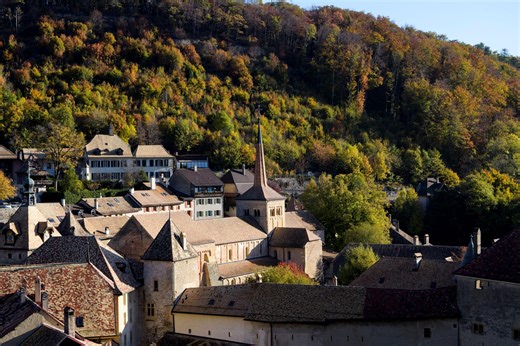 A Romainmôtier, Kaléidoscope propose une fête immersive et sensorielle | RTS