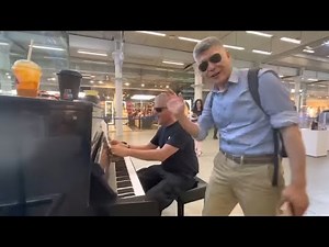 Chinese Meme Played On Piano Impresses CCP