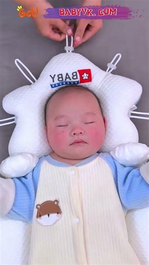 Baby Anti Startle Pillow – Help Baby Feel Secure and Sleep Better #BabySleep