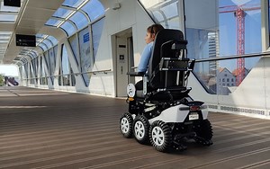 Magix II Electric wheelchair - New Live Living the difference