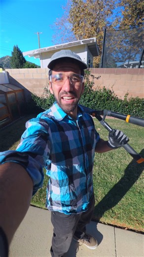 Nextdoor Ads makes it easy to reach local customers who are looking for businesses like yours. Reach your neighborhood today! | Nextdoor for Business