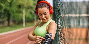 This Workout Playlist Can Actually Make Your Sweat Seshes More Effective