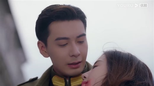 3.6K views · 104 reactions | The unexpected death of his beloved, the handsome commander was completely devastated and his eyes were red with anger 心上人意外死亡，帅司令彻底崩溃，气得眼睛都红了 | 恋爱剧场 | Facebook