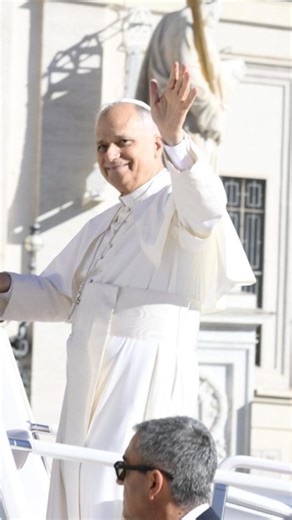 Pope Leo speaks in English at the General Audience: "However disappointed, unworthy or lost we may feel, no matter how deep our pain, the Lord wishes to accompany us on our path and teach us to discover the salvific meaning of our own suffering. Let us ask the Lord for the grace to recognize his humble presence and to accept life’s trials with joy as we await his coming in glory." Read more here: https://www.vaticannews.va/en/pope/news/2025-10/pope-leo-the-resurrection-transforms-every-aspect-of