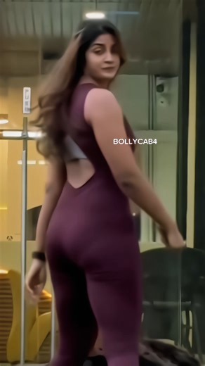 🔥 BOLLYWOOD CAB 🔥 | Dimple Hayathi — When gym style hits different 🔥 . . #DimpleHayathi #GymLook #FitnessVibes #WorkoutStyle . Ananyapanday Urvashirautela... | Instagram