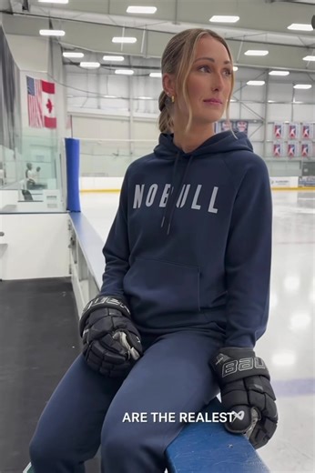 Jessica Campbell: Pioneering Female Coach in Hockey