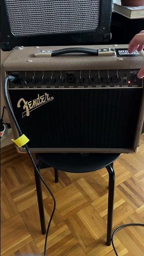 Problem with Fender Acoustasonic 40