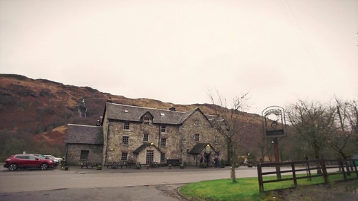 Every nook and crankie in The Drovers Inn has a story to tell. Here's our hotel tour video to give your an idea of what to expect. Where will you explore first? #sundayvibes #hoteltour #hauntedhotel #lochlomond #bestpub #unique #sundaylunch | The Drovers inn