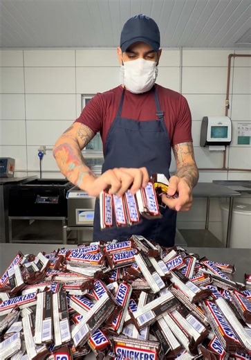 Delicious ASMR Cookie Snickers Recipe