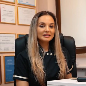 20 reactions | Este periculos să ți se rupă o aluniță? Ei bine, da, vă recomand să consultați cât mai repede un medic dermatolog!  https://ralucaharnagea.ro/programari/ ☎ Tel. 0746 935 554 // 0770 935 554  Bld. Ion Mihalache, nr. 26-28, București . . #r1aesthetic #drralucaharnagea #ralucaharnagea #acnee #dermatolog #alunita #moles #papiloame | Dr. Raluca Harnagea | Facebook