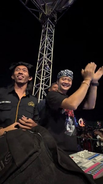 Operator Lighting Ogoh-ogoh ROGHA SANGARA BHUMI GWK