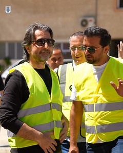 Rruga “B” 🚧 Bashkë me Sokolin dhe ekipën dolëm në terren, për të parë nga afër ecurinë e punimeve në këtë rrugë. Një falënderim të veçantë për qytetarët tanë që, me durim dhe mirëkuptim, janë pjesë e këtij transformimi të rëndësishëm. Problemi i kanalizimit në këtë rrugë, u zgjidh - vazhdojmë me përfundimin e punimeve tjera! Drejtoria e Investimeve Kapitale dhe Menaxhimit të Kontratave Fadil Aliu | Perparim Rama