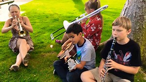 Amazing kids play trad jazz with Gunhild Carling! . . . . #trumpetlovers #trumpet #trompeta #trompete #trumpets #trompetas #trompetes #trumpetplayer #trumpetplayers #trompetista #trompetistas #trumpetlife #trumpetwine #traditional #jazz #jazzmusic #great | Trumpet Lovers