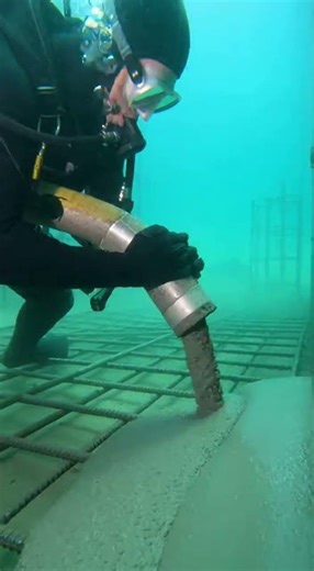 This Pour Creates A PERFECT Edge… Without Touching 🤯 #construction #concrete