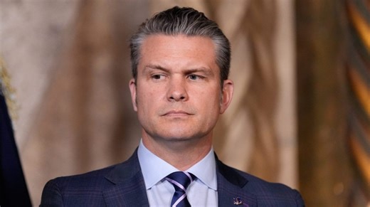 Pentagon orders review of women in ground combat roles