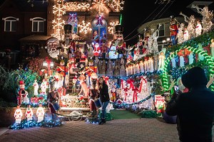 Dyker Heights will dazzle with holiday lights this year